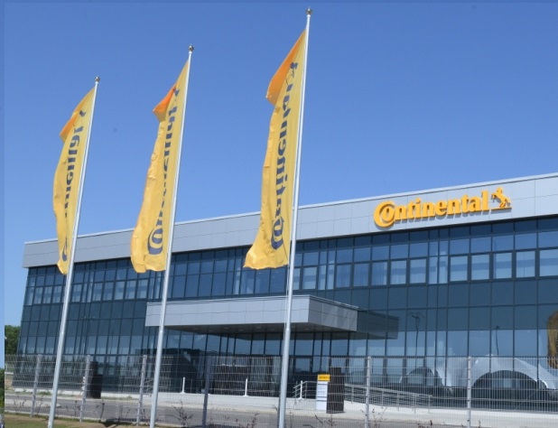 Continental возобновляет работу на заводе в России.